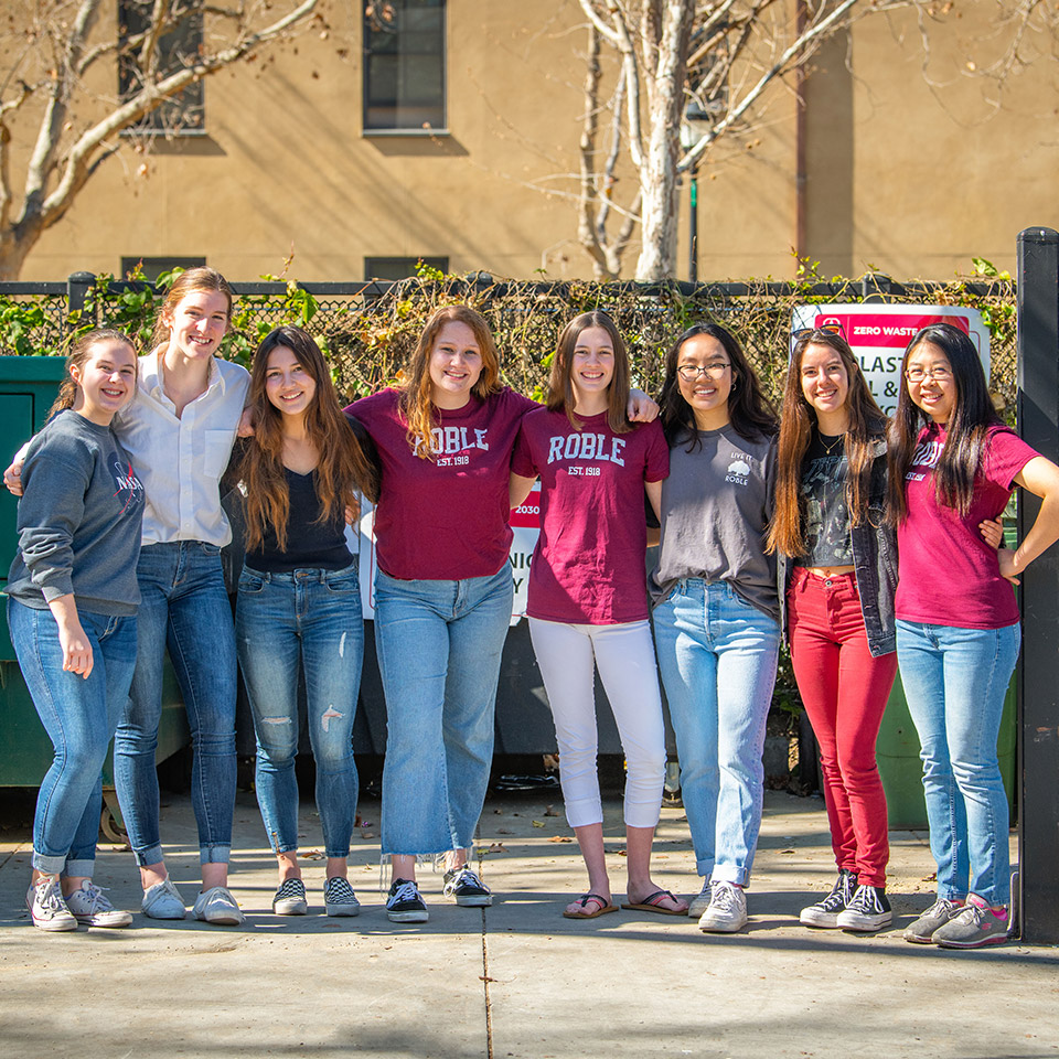 Group of students gathering for a photo